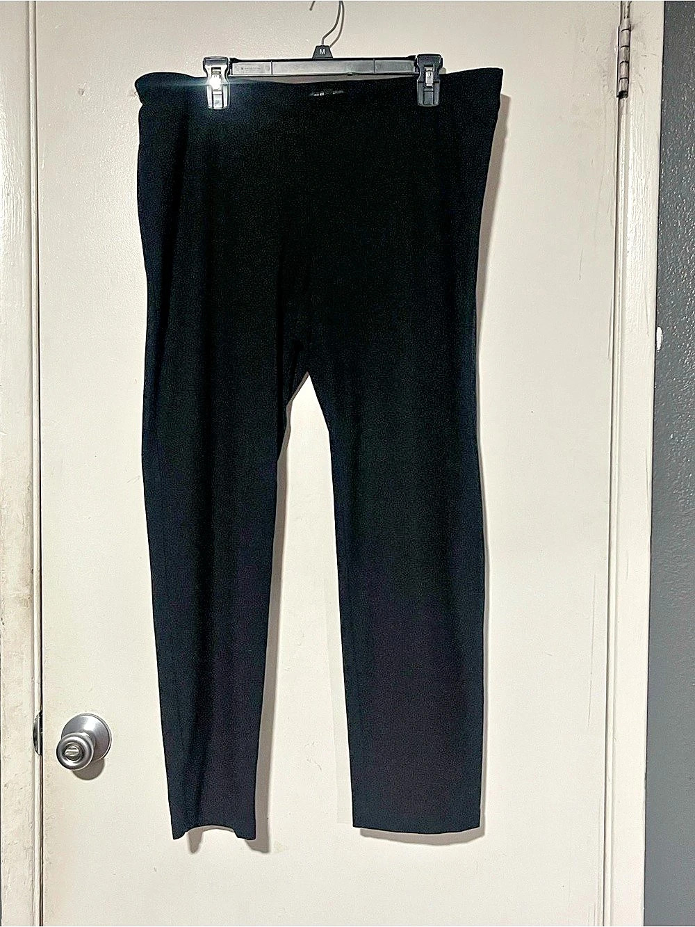 Eileen Fisher Black Washable Stretch Crepe Straight Leg Pants Size Medium EETK